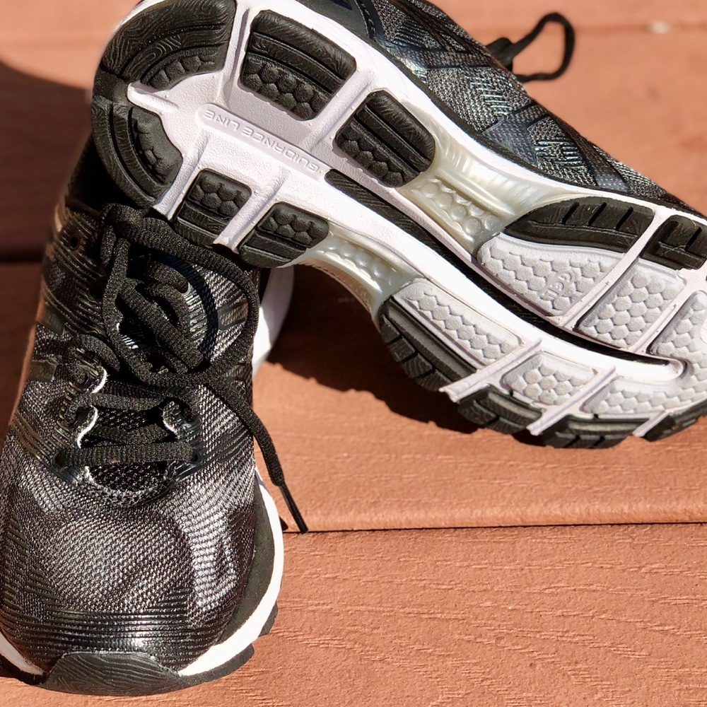 Women’s ASICS Gel Nimbus sneakers